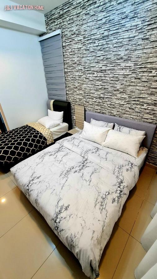 J&J Vacation Home@Novo8 Residence Kampong Tambak Ngoại thất bức ảnh