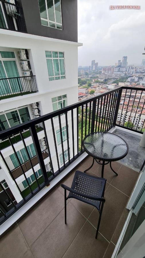 J&J Vacation Home@Novo8 Residence Kampong Tambak Ngoại thất bức ảnh
